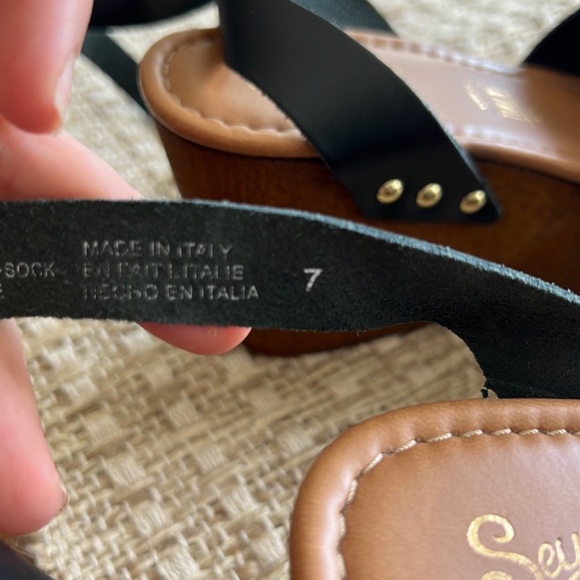 Seychelles Italian Leather wedges - Picture 7 of 7